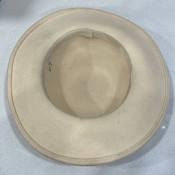 Vintage Cream Hat - Picture 7 of 12
